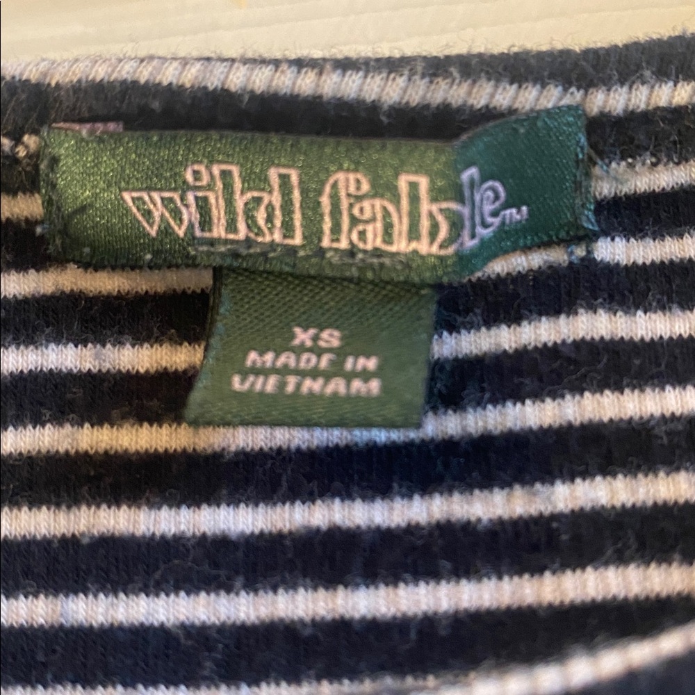 WILD FABLE Black and White Striped Crop Top - Picture 10 of 11